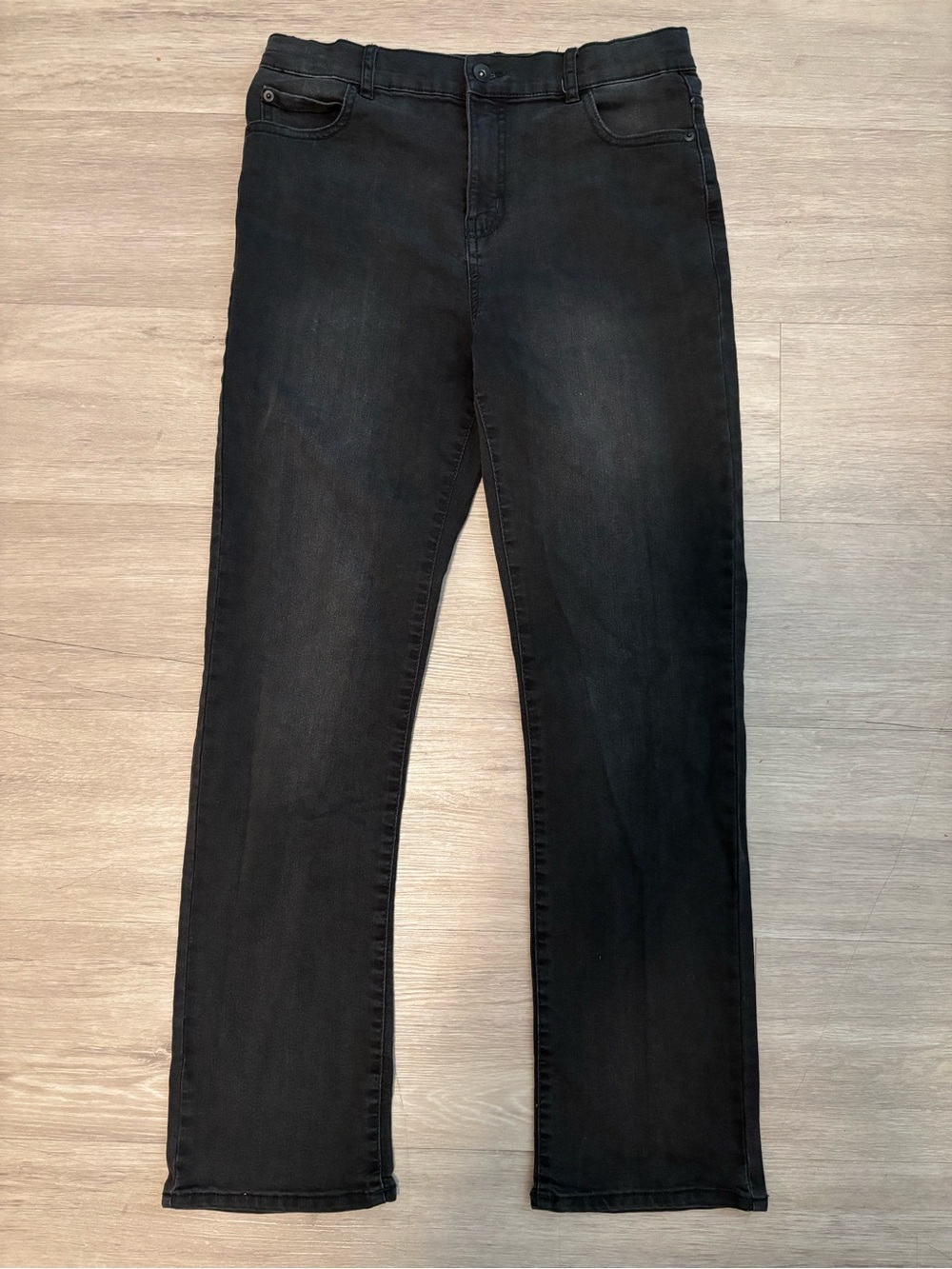 Place Men's Black Straight Jeans